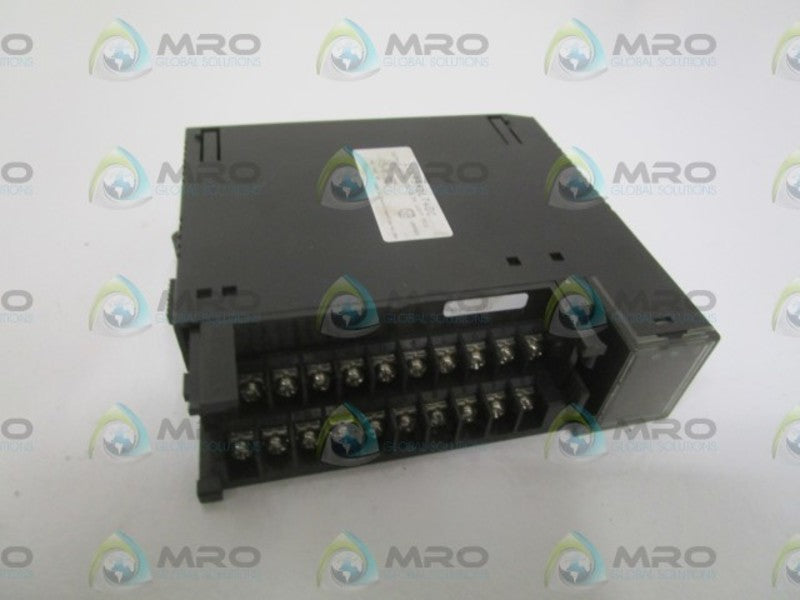 GE FANUC IC693MDL740C OUTPUT MODULE *NEW NO BOX*