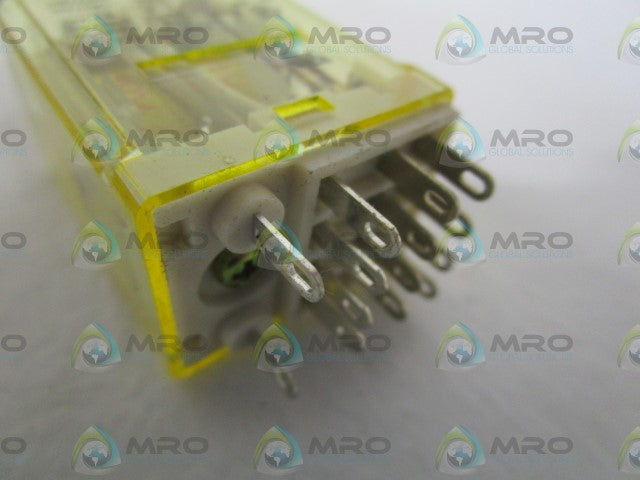 LOT OF 4 IDEC RY42S-U AC240V RELAY *NEW NO BOX*