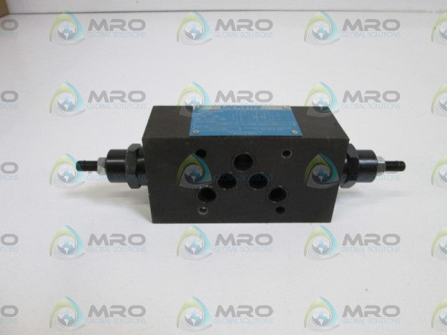 VICKERS FLOW CONTROL VALVE DGMFN-5-X-A1W-B1W-30 *NEW NO BOX*