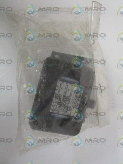 HUBBELL HC68011008 AUXILIARY CONTACT KIT *NEW NO BOX*
