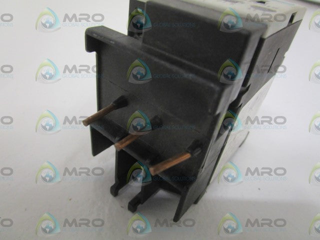 SIEMENS 3RT1017-1AK61 CONACTOR *USED*