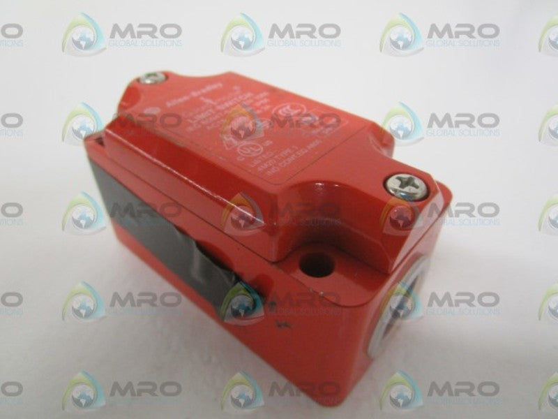 INDUSTRIAL SPARE PART 440P-MRRS1 SER. A LIMIT SWITCH (AS PICTURED)  NSNP