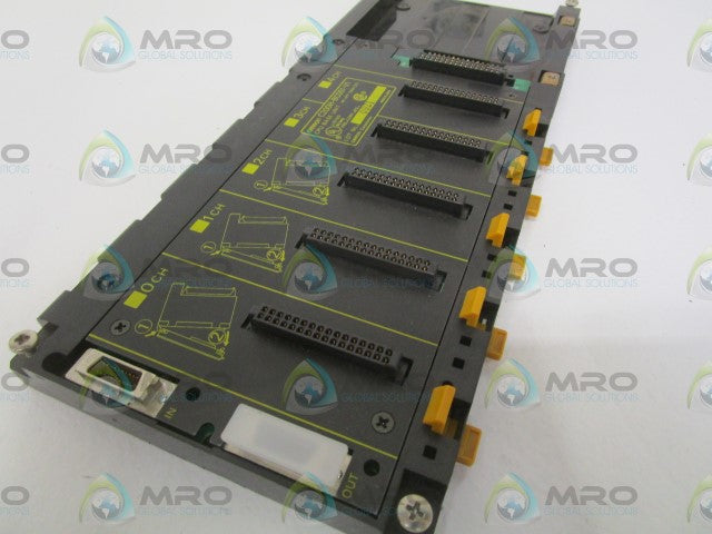 OMRON C200H-BC051-V1  CPU BASE UNIT *NEW NO BOX*