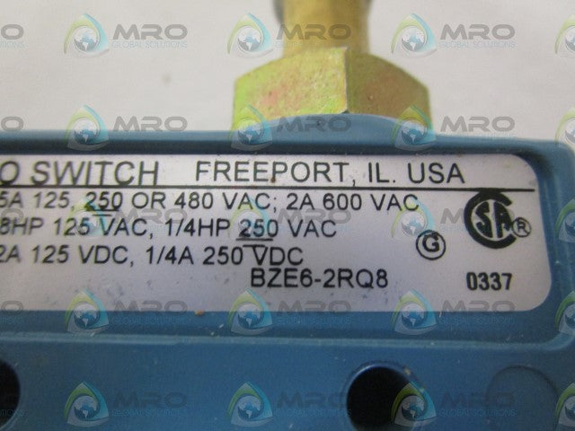 MICROSWITCH BZE6-2RQ8 LIMIT SWITCH (AS PICTURED) *NEW NO BOX *