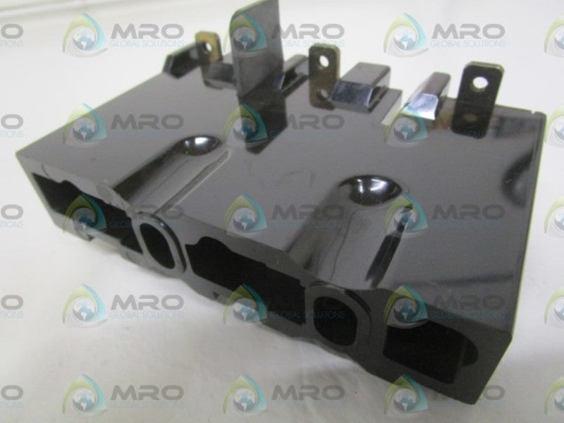 ALLEN BRADLEY 1494V-FS30 SER. A FUSE BLOCK (AS PICTURED)  NSNP