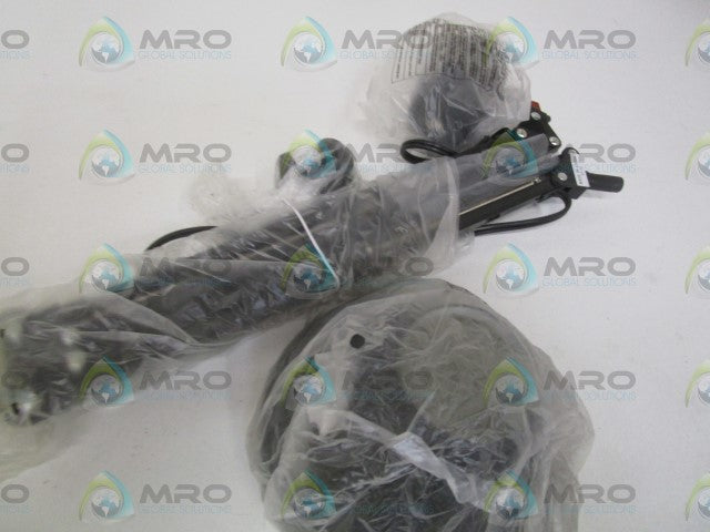 GERMAN-TEK LTS102-2W/D SWING ARM BLACK IMPORT LAMP *NEW IN BOX*