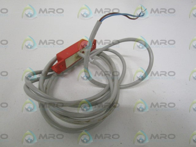 PEPPERL+FUCHS 40FY36-020 PROXIMITY SWITCH *USED*
