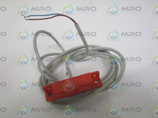 PEPPERL+FUCHS 40FY36-020 PROXIMITY SWITCH *USED*