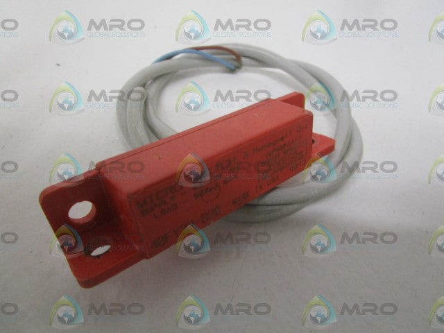 MICROSWITCH 40FY32-020 PROXIMITY SENSOR *USED*