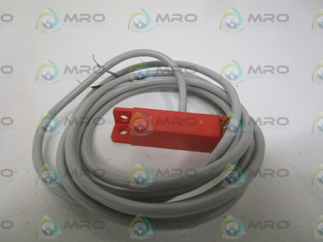MICROSWITCH 40FY32-020 PROXIMITY SENSOR *NEW NO BOX*