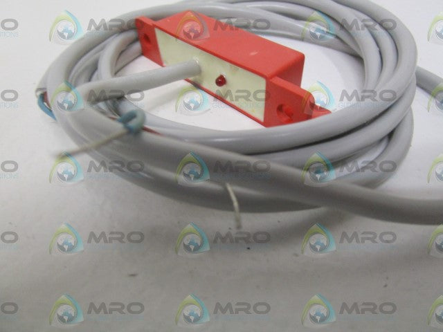 MICROSWITCH 40FY32-020 PROXIMITY SENSOR *NEW NO BOX*