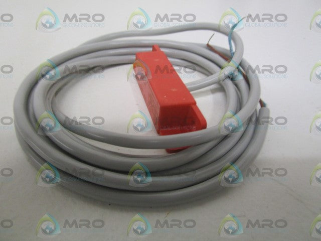 MICROSWITCH 40FY32-020 PROXIMITY SENSOR *NEW NO BOX*