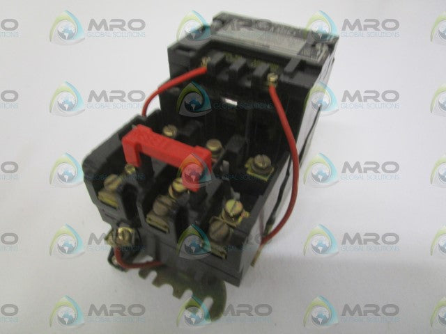 SQUARE D 8536-SCG3 MOTOR STARTER 110/120V *USED*