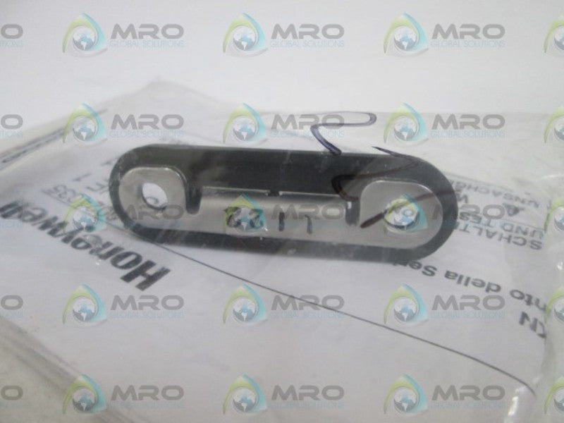 HONEYWELL SAFETY INTERLOCK SWITCH KEY GKZ42 *NEW IN BAG*