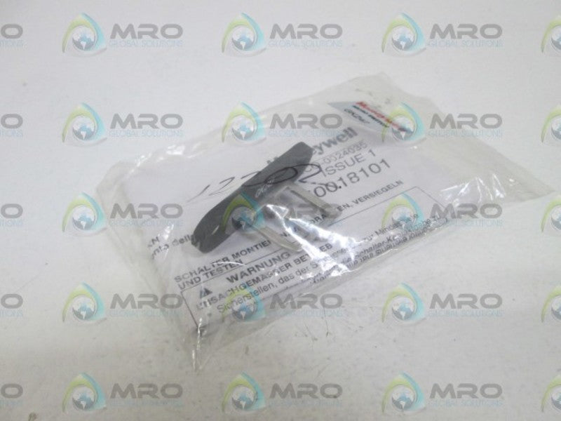 HONEYWELL SAFETY INTERLOCK SWITCH KEY GKZ42 *NEW IN BAG*