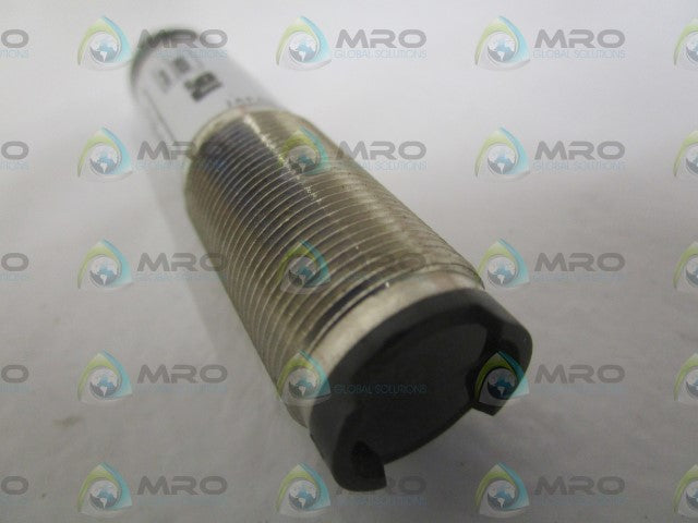 SICK VT180-P440 PHOTOELECTRIC SENSOR *NEW NO BOX*