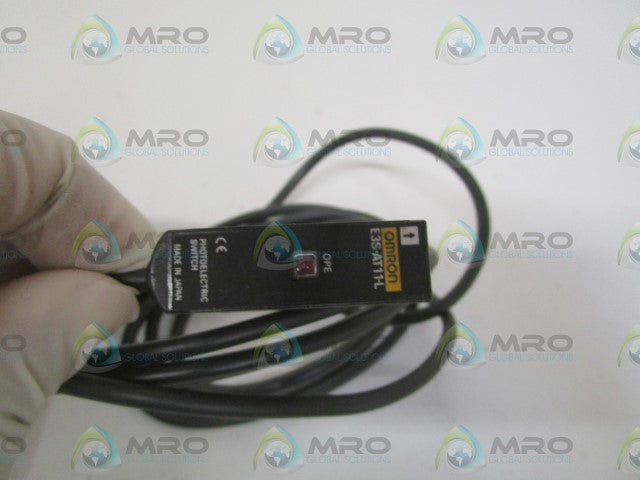 OMRON E3S-AT11-L PHOTOELECTRIC SWITCH *NEW NO BOX*