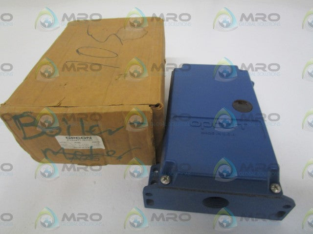 OPCON 8171B-6501 104636 PHOTOELECTRIC CONTROL UNIT *NEW IN BOX*