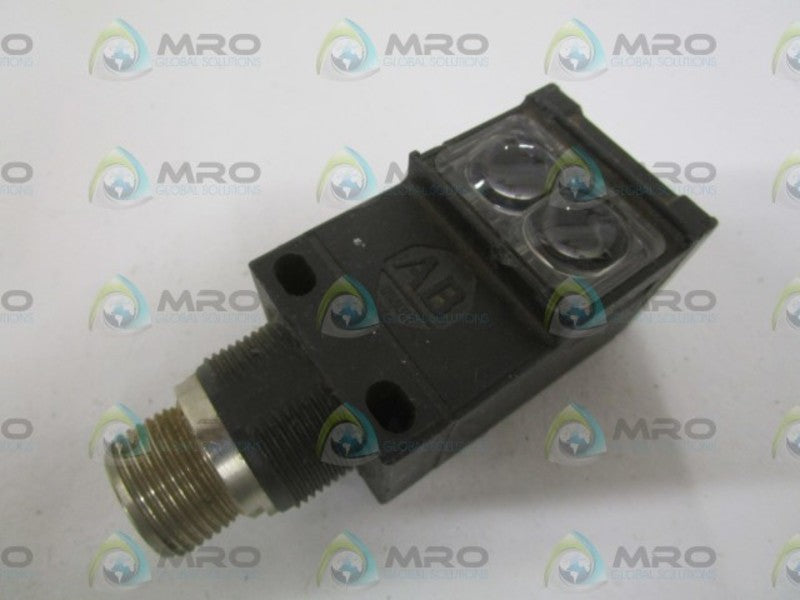 INDUSTRIAL SPARE PART 42GDP-9000-QD1 SER. A PHOTOSWITCH SESNOR  UNMP