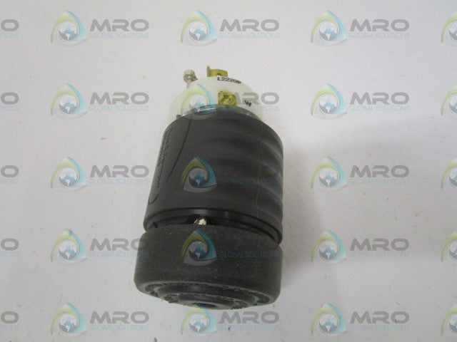PASS & SEYMOUR L2220-P LOCKING PLUG *NEW IN BOX*