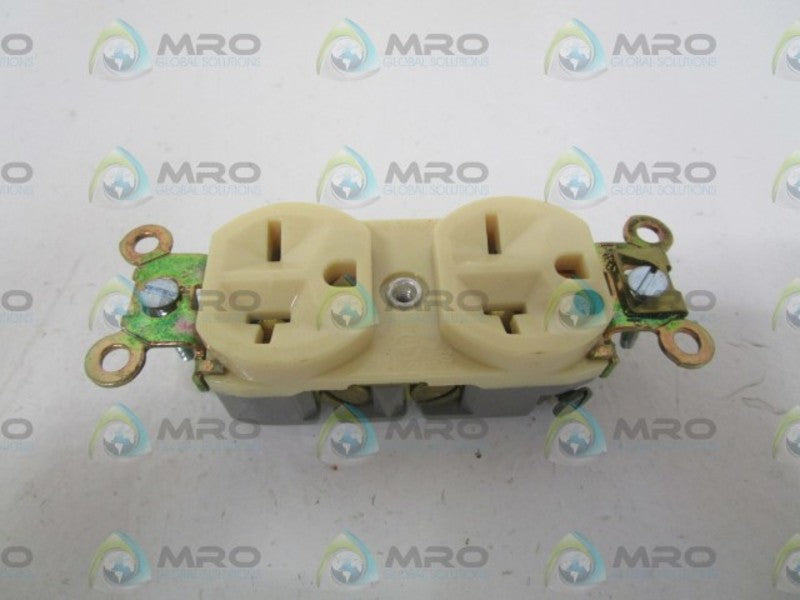 PASS & SEYMOUR 9800-HGI DUPLEX RECEPTACLE *NEW IN BOX*