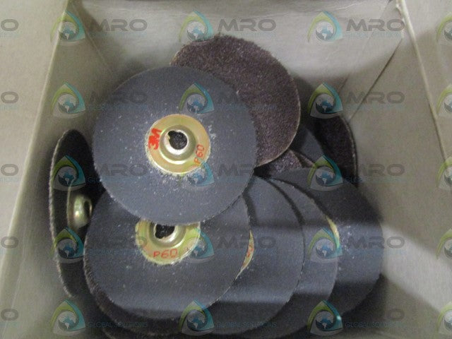 LOT OF 49 3M 50285 ROLOC DISCS *NEW IN BOX*