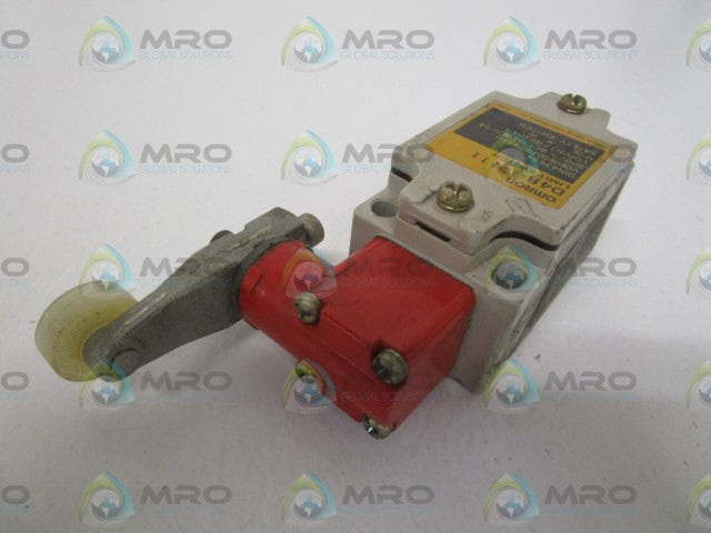 OMRON D4B-2111 LIMIT SWITCH *USED*