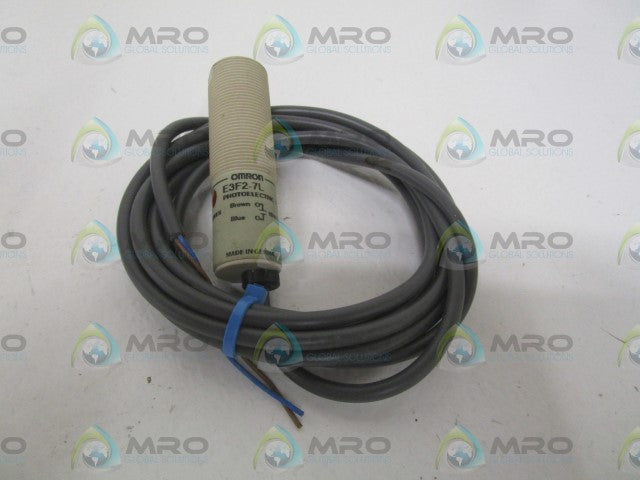 OMRON E3F2-7L PHOTOELECTRIC SWITCH EMITTER (AS PICTURED) *NEW NO BOX*