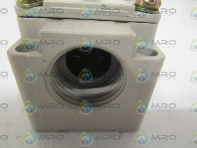 OMRON WLSD2 LIMIT SWITCH *USED*