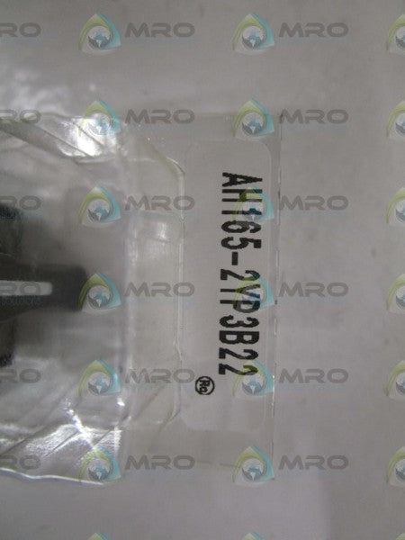 FUJI ELECTRIC AH165-2YP3B22 PUSHBUTTON *NEW IN ORIGINAL PACKAGE*