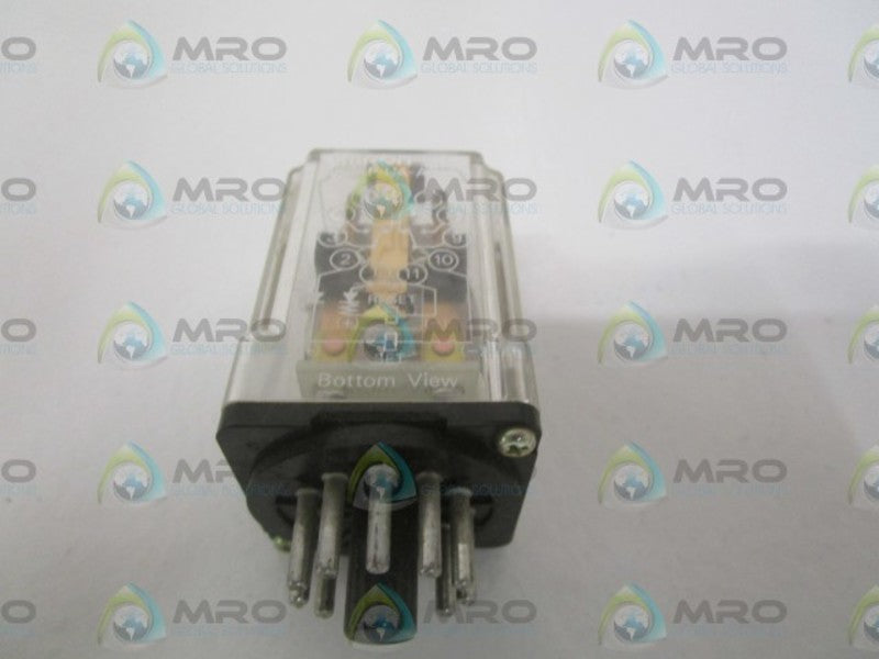 OMRON MK2KP-UA-AC120 RELAY 120VAC *USED*