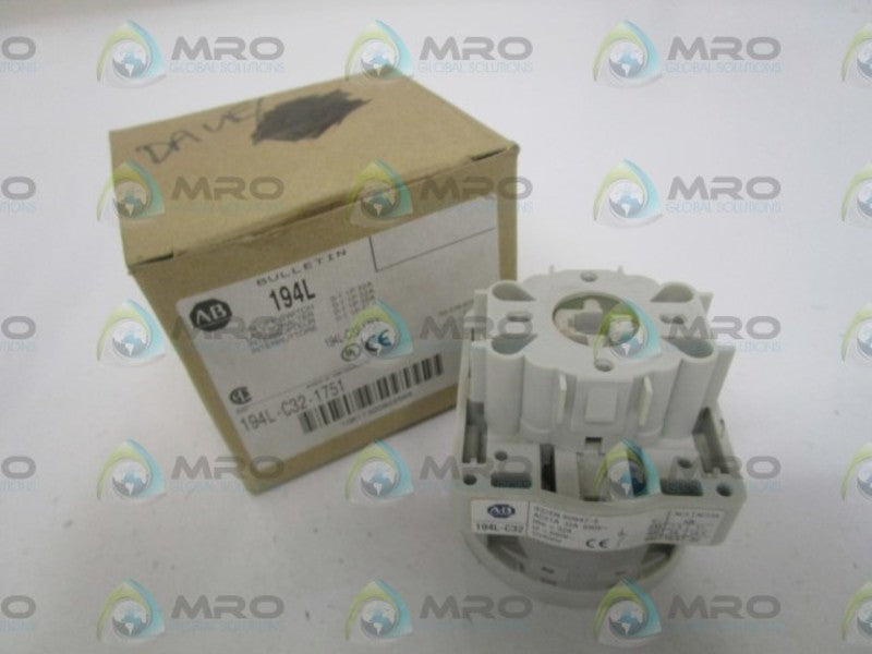 INDUSTRIAL SPARE PART 194L-C32-1751  SER. A ON-OFF SWITCH (AS PICTURED)  NSMP