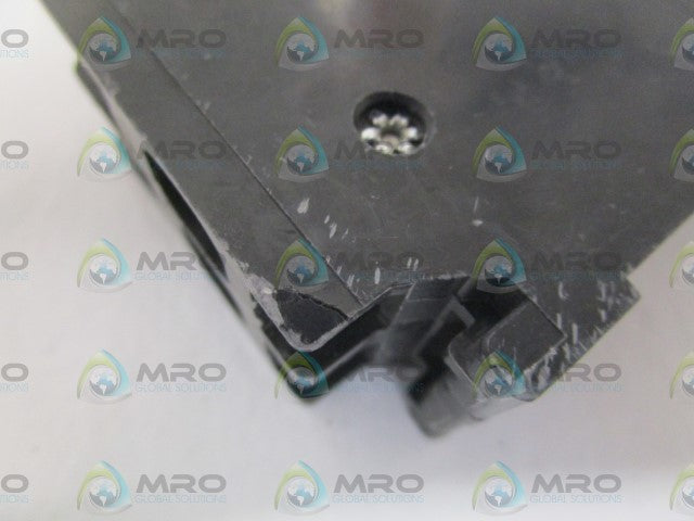 MURRAY MP1515N CIRCUIT BREAKER 15-15A (AS PICTURED) *NEW NO BOX*