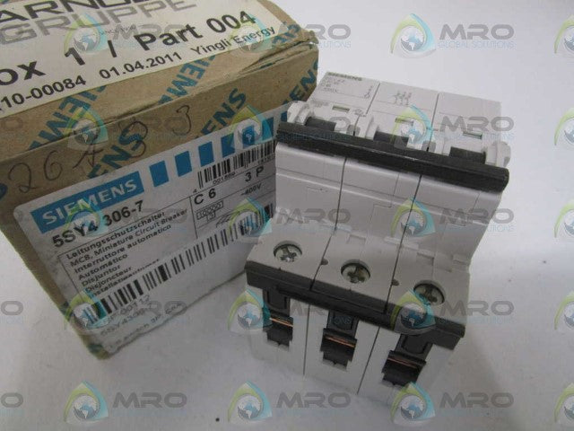 SIEMENS 5SY4306-7  CIRCUIT BREAKER 400V *NEW IN BOX*