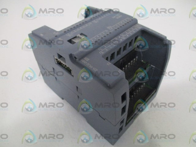 SIEMENS SIMATIC 6ES7223-1PL32-0XB0 DIGITAL I/O MODULE *USED*