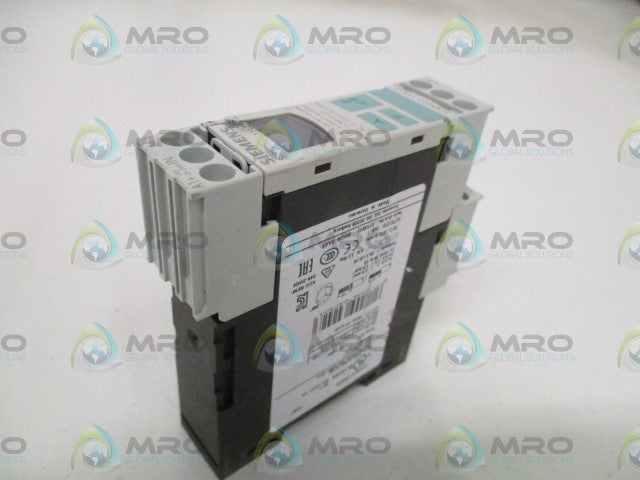 SIEMENS 3UG4622-1AW30 CURRENT SENSING RELAY (CRACKED) *USED *