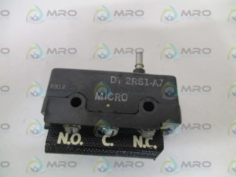 MICROSWITCH DT-2RS1-A7 BASIC SWITCH *NEW NO BOX*