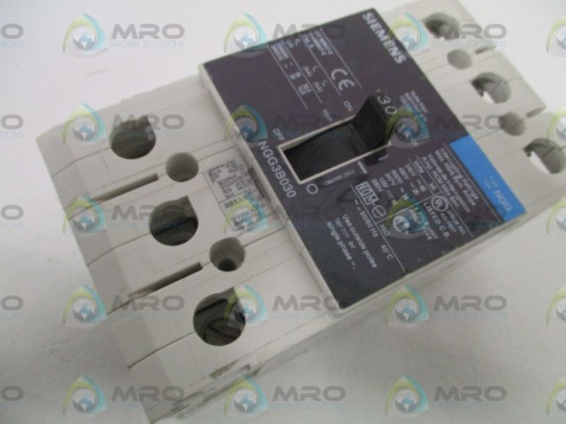 SIEMENS NGG3B030L CIRCUIT BREAKER 30A *USED*