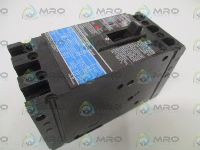 SIEMENS ED63B020 CIRCUIT BREAKER 20A (CRACKED) *NEW NO BOX*
