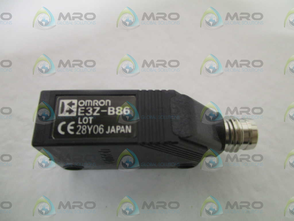 OMRON E3Z-B86 PHOTOELECTRIC SWITCH *NEW NO BOX*