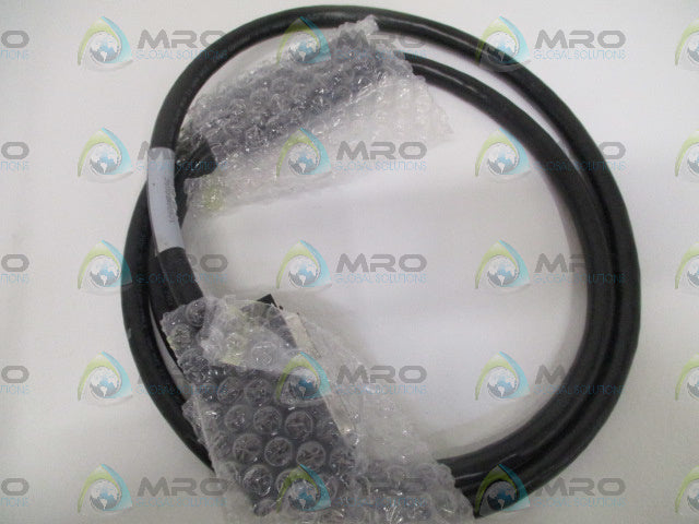 GE FANUC IC600WD005C CABLE 5FT *NEW NO BOX*