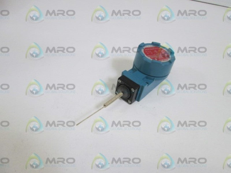 MICRO SWITCH LIMIT SWITCH LSXK3K-8A *NEW IN BOX*
