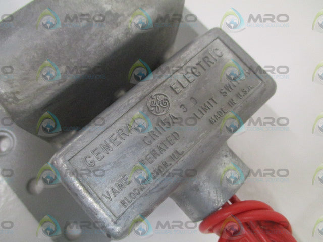 GENERAL ELECTRIC CR115A30 VANE OPERATED LIMIT SWITCH *NEW NO BOX*