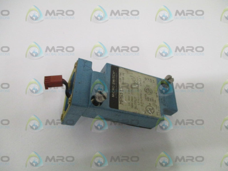 MICRO SWITCH MP511 LIMIT SWITCH BASE *USED *