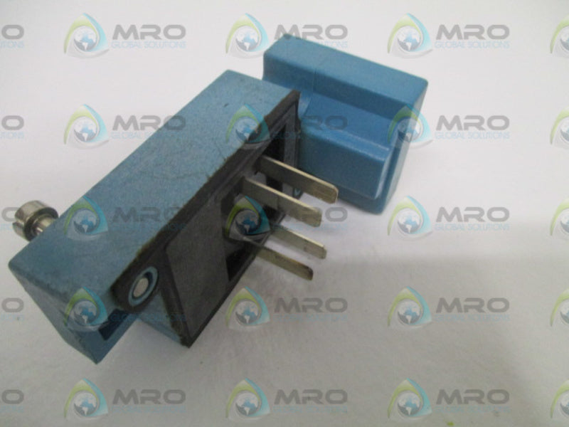 MICRO SWITCH MP511 LIMIT SWITCH BASE *USED *