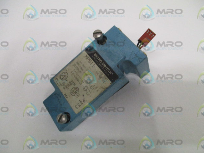 MICRO SWITCH MP511 LIMIT SWITCH BASE *USED *