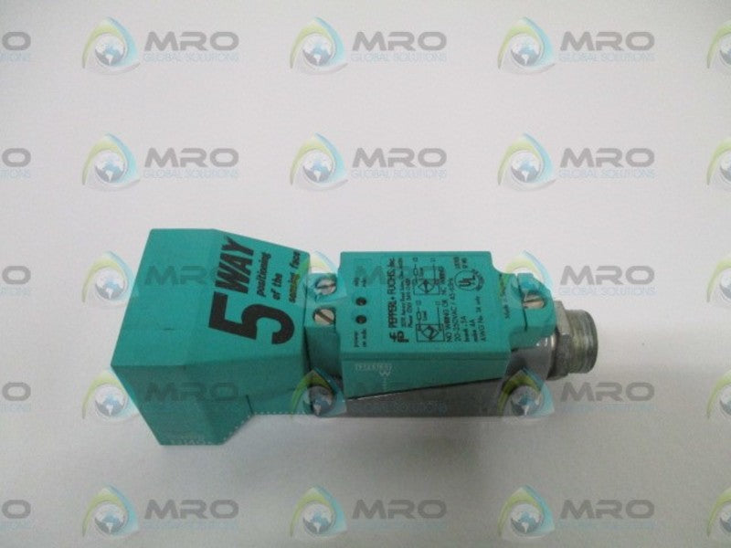 PEPPERL+FUCHS NJ40+W PROXIMITY SENSOR (AS PICTURED) *USED*