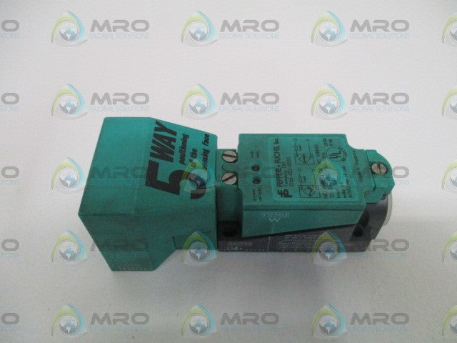PEPPERL+FUCHS NJ40+U4+W INDUCTIVE SENSOR *USED*