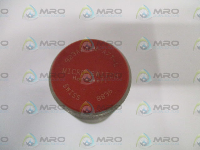 MICROSWITCH 923AA4IM-A7T-L SENSOR *USED*