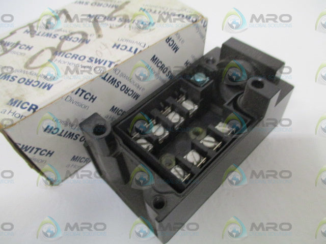 MICROSWITCH MPB23 RECEPTACLE BASE *NEW IN BOX*
